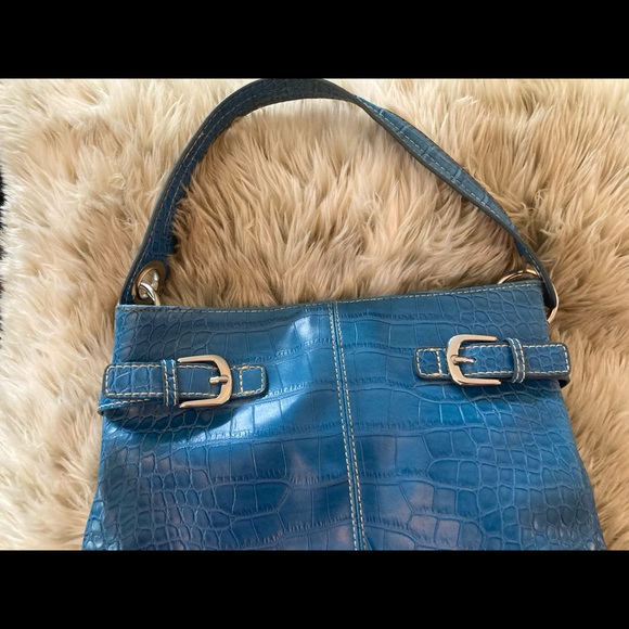 Tommy Hilfiger Bag 💙 - Picture 4 of 6
